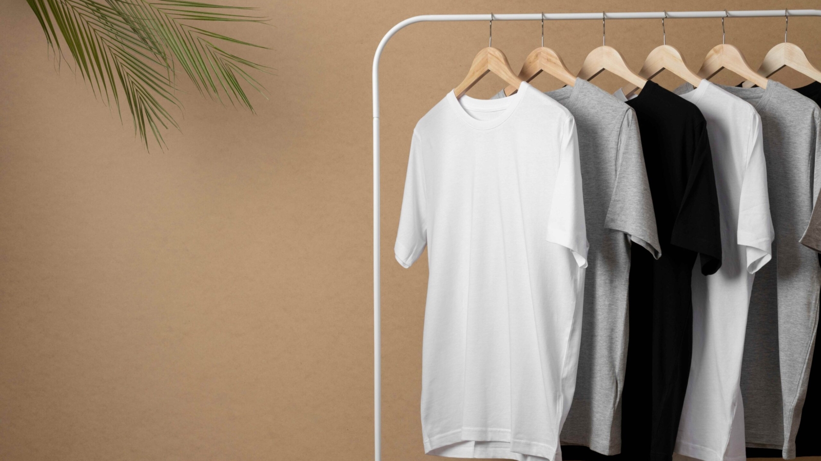 shirt-mockup-concept-with-plain-clothing (2) (1)